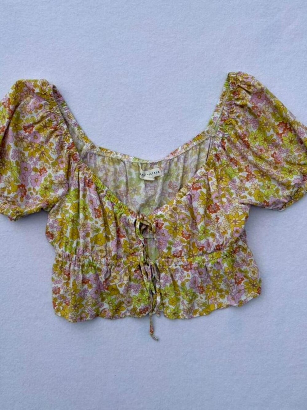 Aeropostale Colorful Yellow Pink Floral Tie Front Puff Sleeve Crop Top Sz L